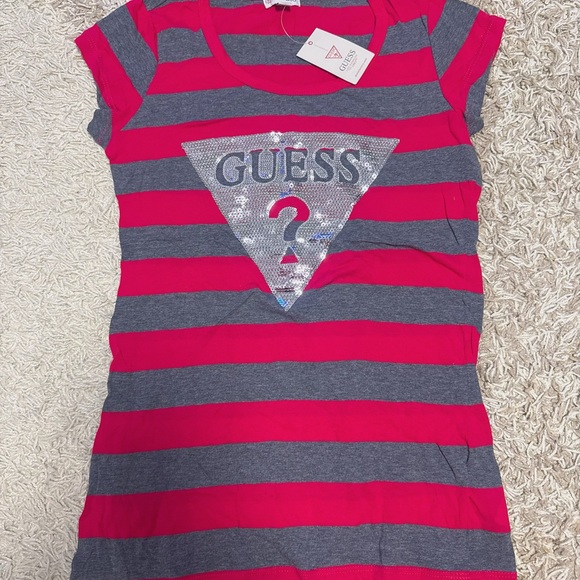 Guess Tops - NEW Guess Red and Gray Striped Tee M